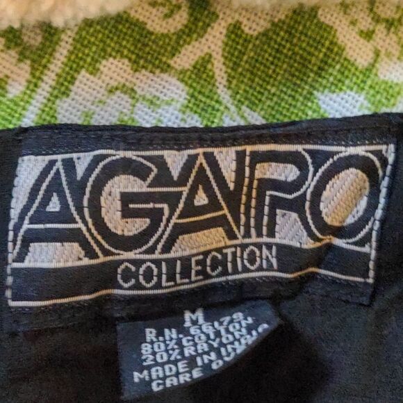 Agaro vintage blue vest with embroidered flowers size medium - Picture 2 of 8